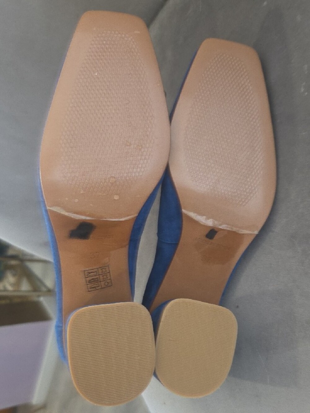 L'INTERVALLE Blue Suede Block Heel Pumps - Picture 4 of 4